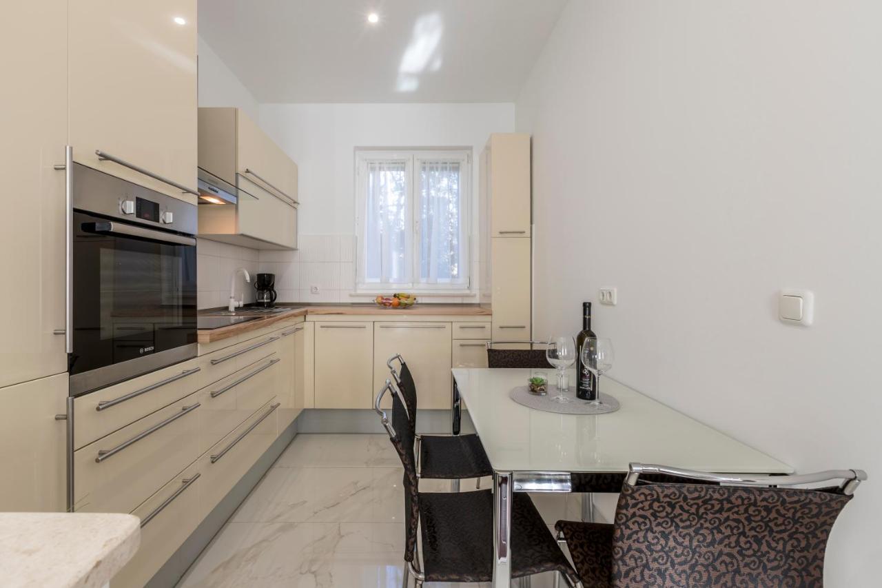 Villa Meri Very Central And Beautiful Apartment Split Kültér fotó